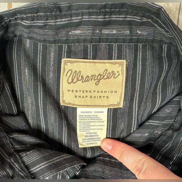 Wrangler Western Fashion Shirt Mens 2XL Black w/Metallic Stripes Pearl Snap - Picture 4 of 13